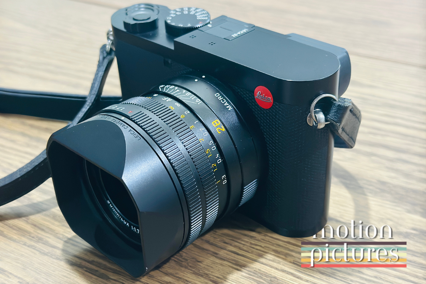 Leica Q2 + Lens 28mm Full Box !!!