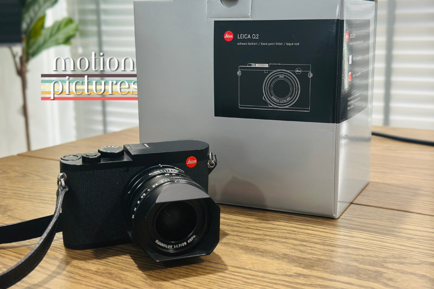 Leica Q2 + Lens 28mm Full Box !!!